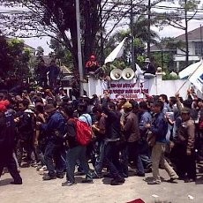 Kalah dari Apindo, Gubernur dan Buruh akan Ajukan Banding