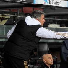 Tak Ada Ucapan Selamat untuk Barca, Mourinho?