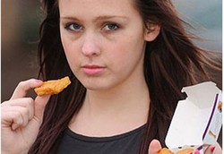 Sekarat Akibat Cuma Makan Chicken Nugget Selama 15 Tahun