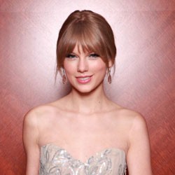 Kenangan Jake Gyllenhaal Menghantui Taylor Swift