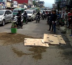 Dewi Terlindas, Polisi Periksa Sopir Bus DAMRI
