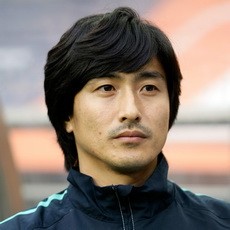 Ahn Jung-Hwan Segera Gantung Sepatu