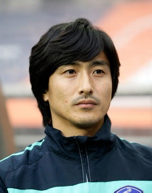 Ahn Jung-Hwan Segera Gantung Sepatu