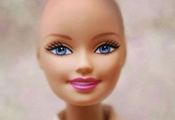 Anak-anak Kanker Minta Ada Boneka Barbie Botak yang Cantik
