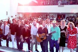 Happy Camper, Kolektif Folk asal Belanda Menghibur Indonesia