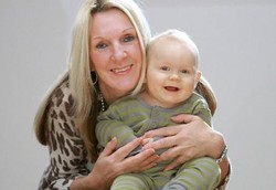 Sudah Pakai Pil KB, Ibu 53 Tahun Masih Bisa Hamil Normal