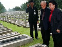 Lee Khoon Choy Ziarah ke TMP Kalibata