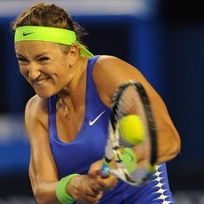 Kalahkan Sharapova, Azarenka Juara