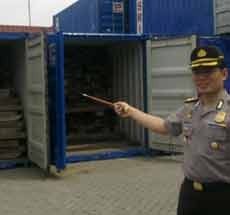 Dua Kontainer Kayu Rimba Olahan Diamankan