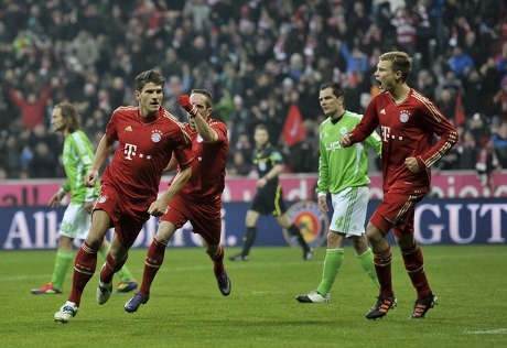 Bayern & Dortmund Raup Poin Penuh