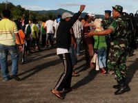 Warga Blokir Bandara Pattimura
