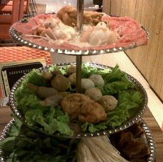 Menikmati Kelezatan Grand Suki Bersama Keluarga