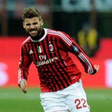 Krisis Gelandang, Milan Tak Rindukan Pirlo