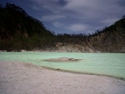 Pesona Kawah Putih, Ciwidey Bandung