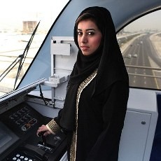 Wow! Mariam Al Safar Jadi Masinis Wanita Pertama di Timur Tengah