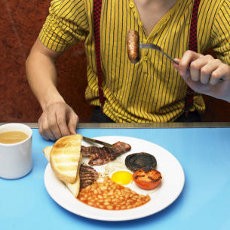 Hahaha! Perampok di Malaysia Minta Dibuatkan Sarapan oleh Korban