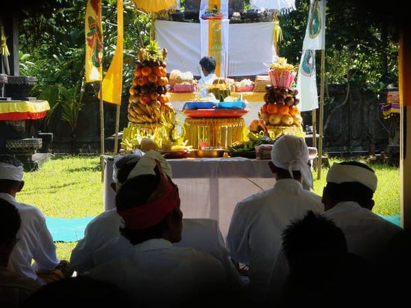 Membangun Optimisme Lewat Galungan