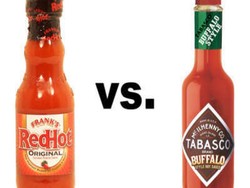 Mana yang Lebih Pedas? Tobasco atau Franks RedHot
