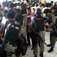 Razia Penumpang Kapal, Polisi Temukan 17 Sajam dan 4 Peluru Tajam