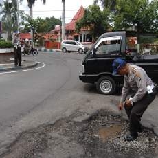 116 Lubang Jalan di Situbondo Ancam Keselamatan Pengendara