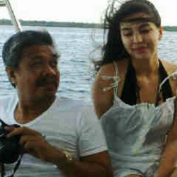 Manohara Bantah Dekat dengan Gubernur