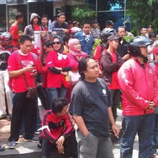 Pasar Modern Dianakemaskan, Pedagang Pulsa Dianaktirikan 