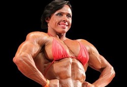 Wanita yang Jadi Juara Otot Besar Karena Kecanduan Binaraga