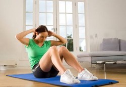 Gangguan Pencernaan yang Bisa Diringankan dengan Sit Up