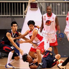 Ditaklukkan Slammers, Warriors Telan Kekalahan Ketiga