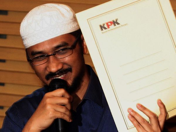 KPK Tetapkan Angelina Sondakh Tersangka Suap Wisma Atlet