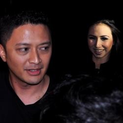 Ferry Maryadi & Deswita Numpang Nikah di Rumah Kerabat