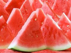 Bakteri Salmonella Pada Semangka Mewabah di Inggris