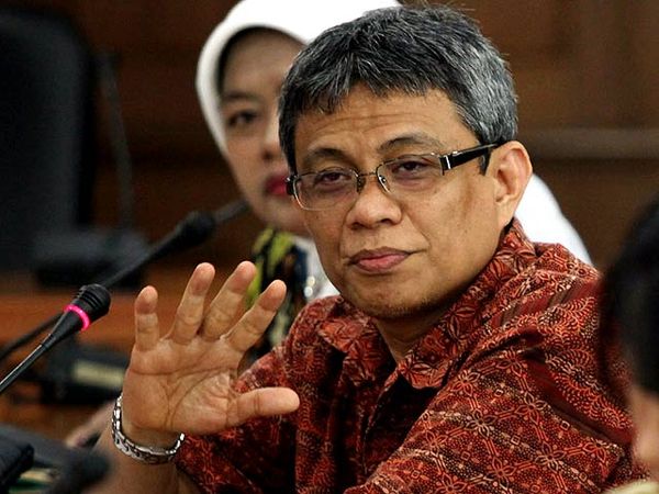 Biaya Siluman Penyebab Upah Murah