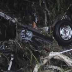 Pickup Korban Banjir Bandang di Pacet Ditemukan Rusak Parah