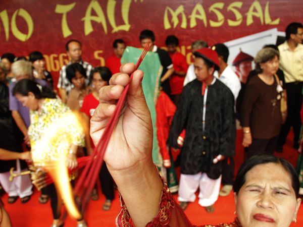 Nikah Massal Sambut Cap Gomeh