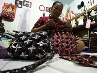 Menyulap Sampah Jadi Rupiah