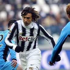 Ditahan Siena, Juventus Masih Puncaki Klasemen