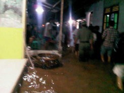 Sungai Kriyan Meluap, Ratusan Rumah di Kota Cirebon Terendam Banjir
