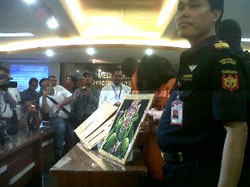 Pasutri Dibekuk karena Selipkan Sabu Senilai Rp 2,5 M di Lukisan 