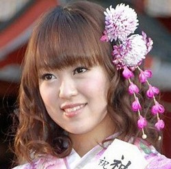 Foto dengan Pria Bocor di Internet, Dua Anggota AKB48 Mengundurkan Diri