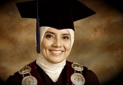 Prof Melanie Djamil dan Cara Jitu Biar Tak Takut Dokter Gigi