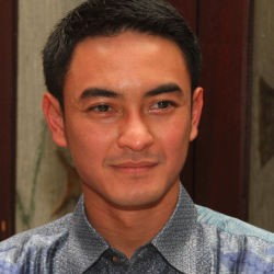 Dituding Berzina, Zumi Ngaku Baru Sekali Bertemu Farnita