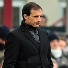 Allegri: Ibra Layak Dikartu Merah