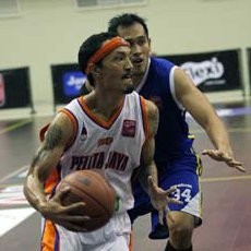 Pelita Jaya Taklukkan SM