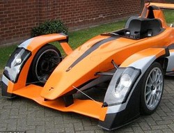 Ini Dia Mobil F1 yang Bisa Dipakai di Jalanan