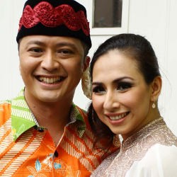 Ferry Maryadi Santai Pernikahannya dengan Deswita Dicibir Orang