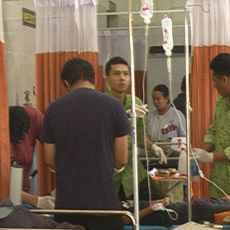 8 Penumpang Mobil Angkutan Dirawat di RS, Sopir Patah Tulang