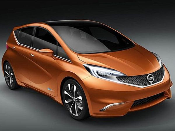 Hatchback Nissan Invitation