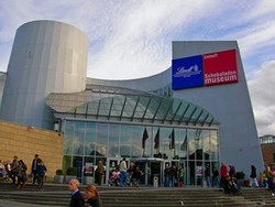 Lindt Chocolate Museum, Surganya Pecinta Cokelat 