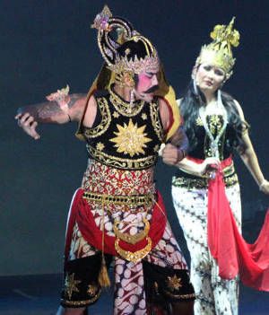 Tora Jadi Gatot Kaca